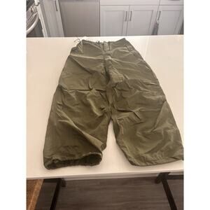 TNA Surplus Aritzia Parachute Women’s Pants Sz S Olive Drawstring